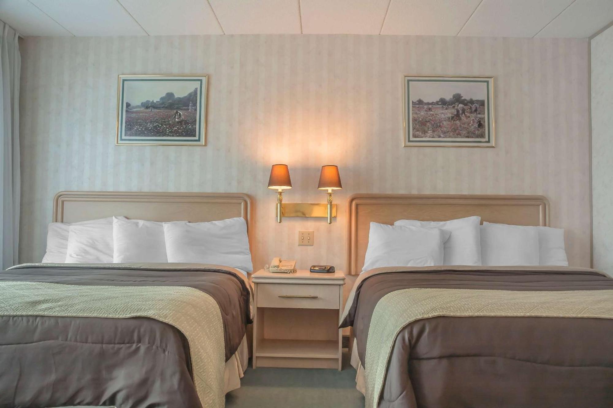Rodeway Inn Fallsview Ниагарски водопад Екстериор снимка