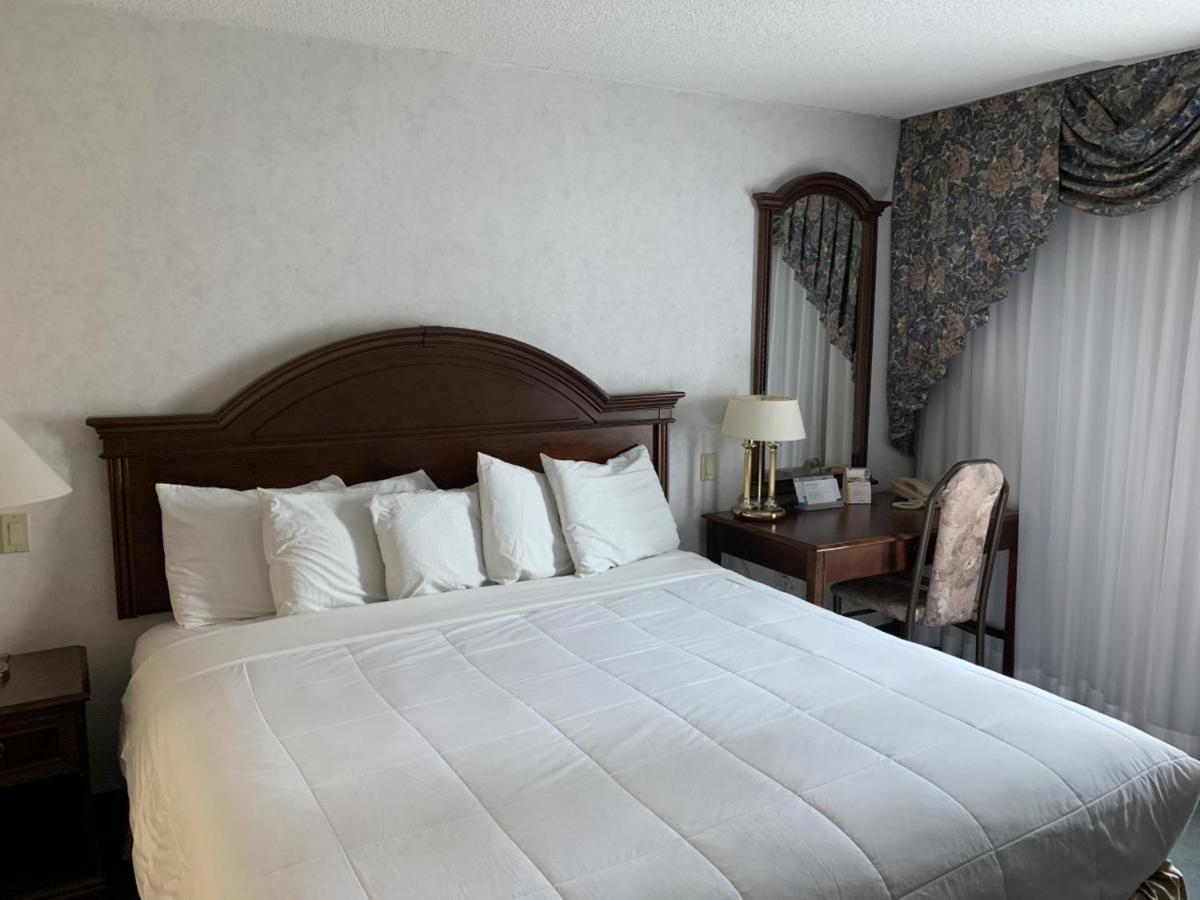 Rodeway Inn Fallsview Ниагарски водопад Екстериор снимка